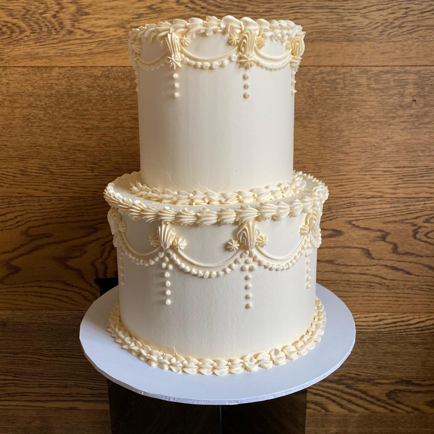 Simple Vintage | Nikos Cakes